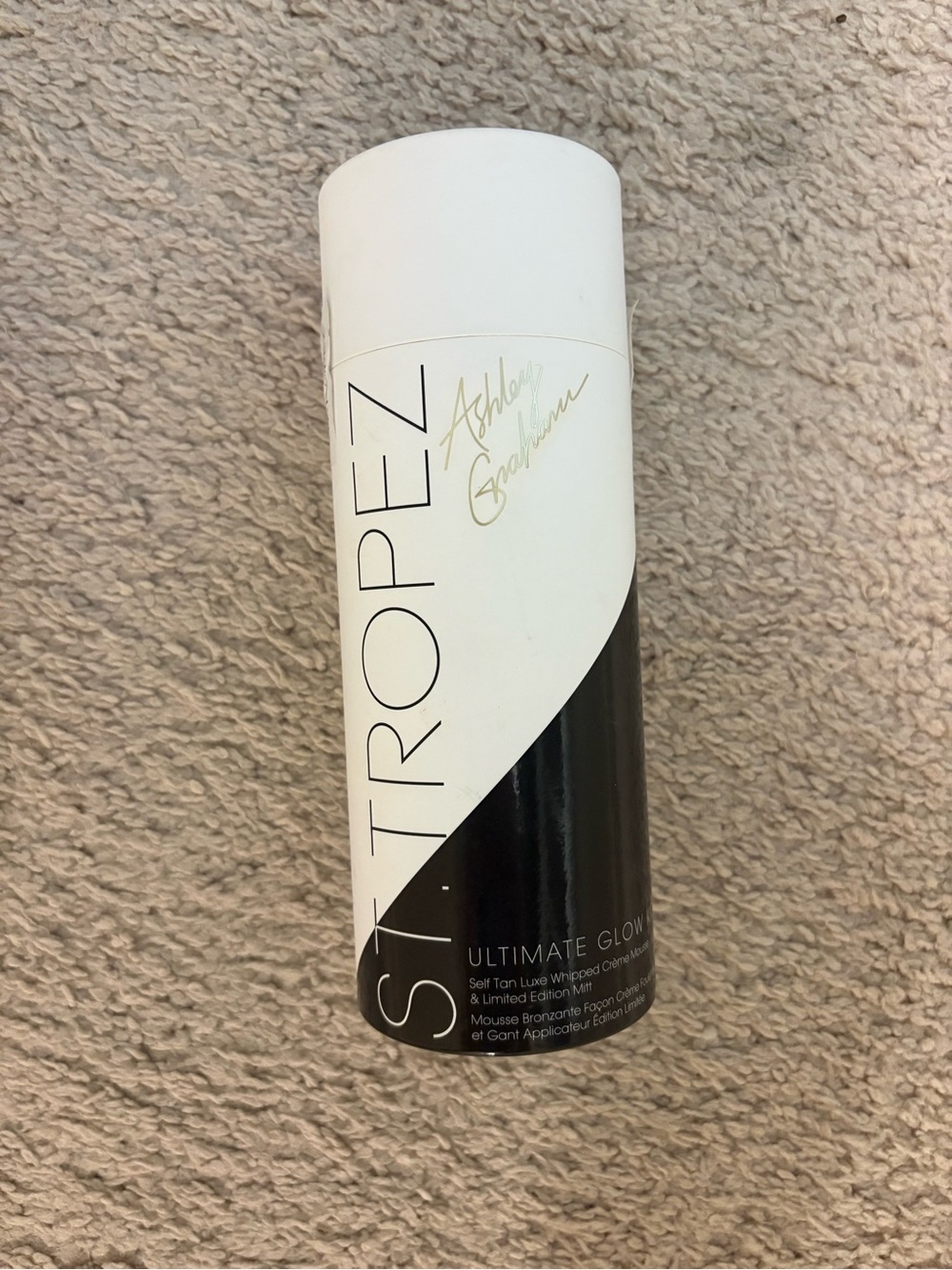 St. Tropez Ultimate Glow Self Tan Mousse – White & Black Packaging